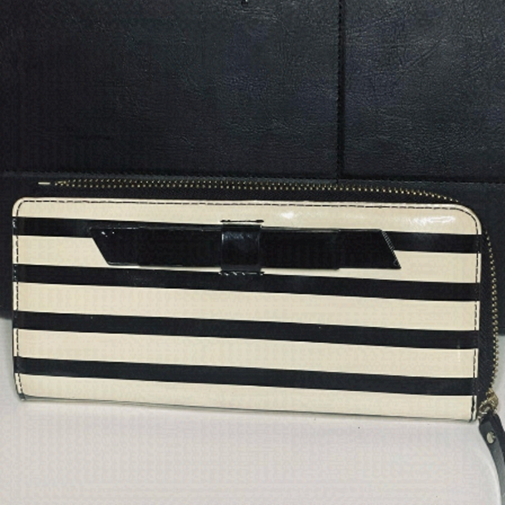 ❌SOLD❌Kate Spade Wallet